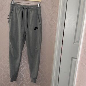 Nike Heather Gray Sweatpants with Black Logo